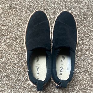 Toms sneakers